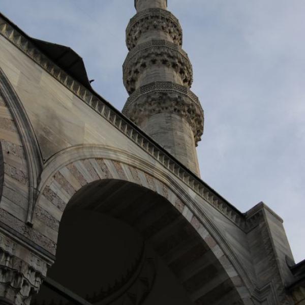 У мечети 4 минарета - Сулейман был 4-м султаном
