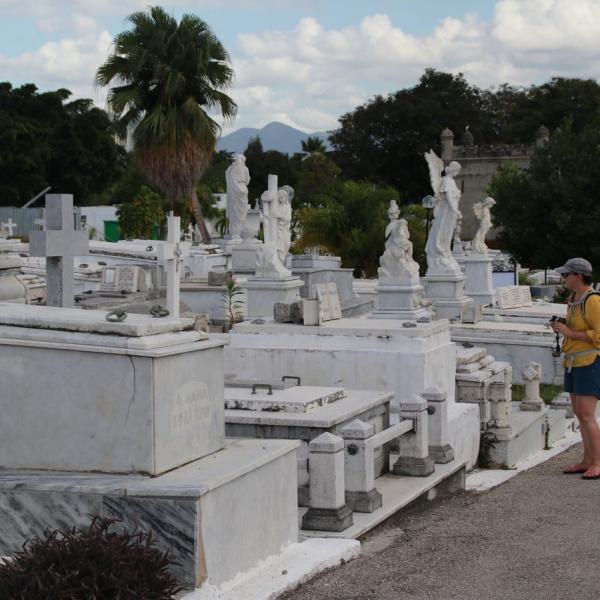 Кстати, кладбища очень много могут рассказать о культуре нации