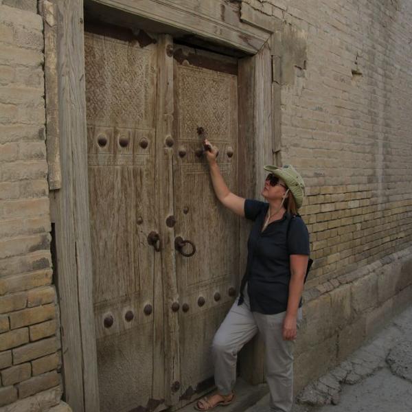 Аутентичные двери Узбекистана