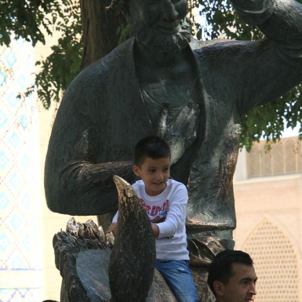 Памятник Ходже Насреддину в Ляби-Хаузе