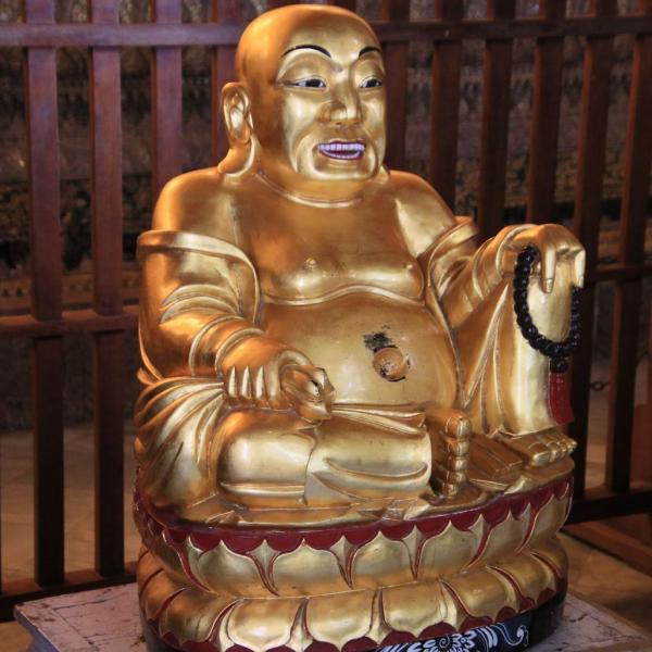 Необычный Будда